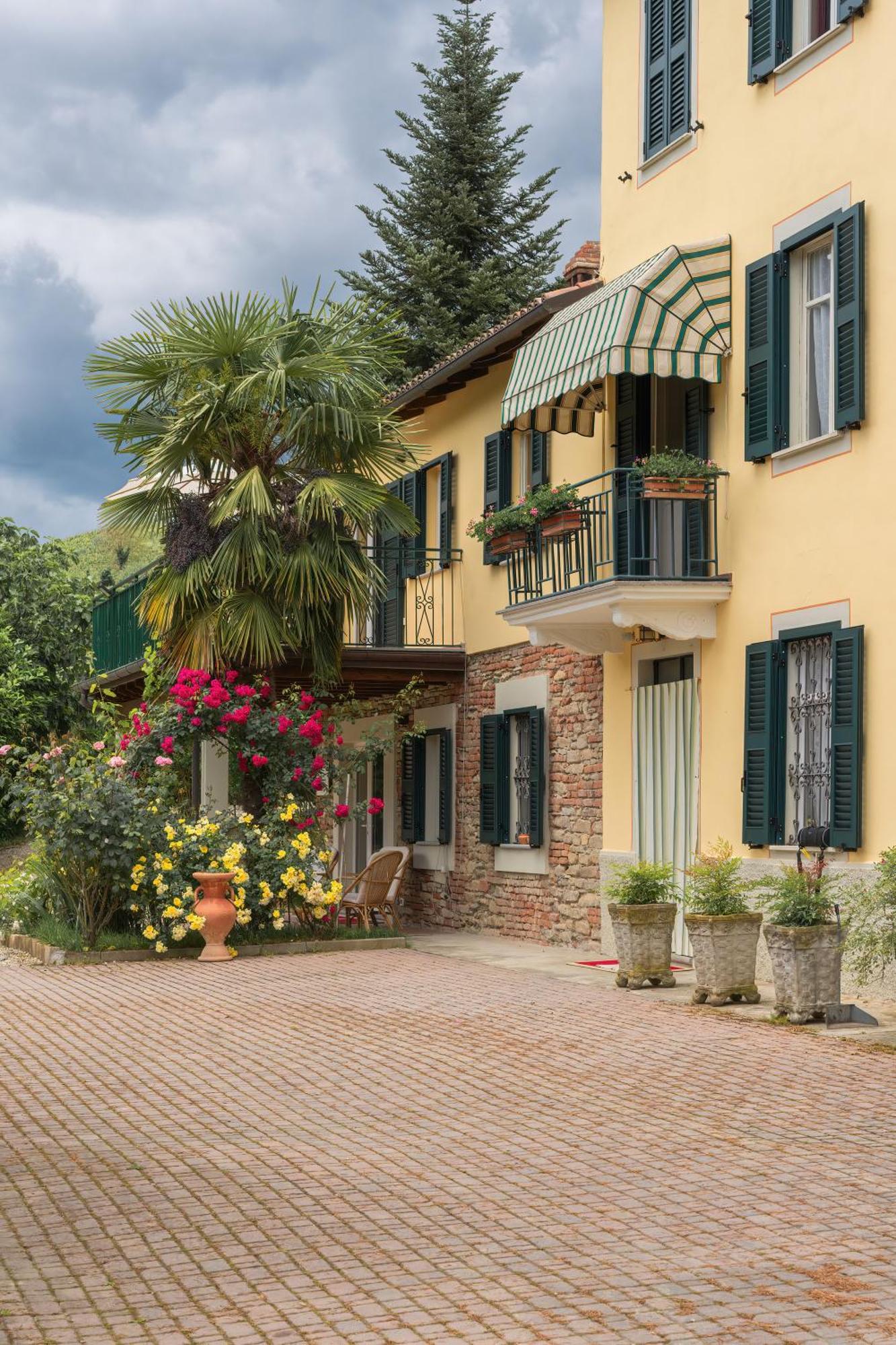 Villa Cascina Oddone Prati Winery Strevi Esterno foto